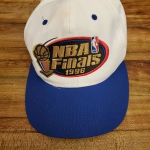 1996 Chicago Bulls NBA Finals Vintage Cap Pre Owned As Is